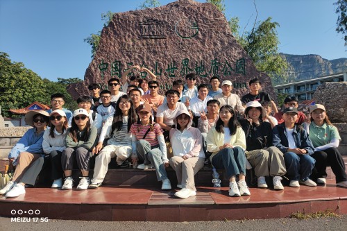 仙果小鎮(zhèn)學(xué)技術(shù)，云臺(tái)景區(qū)覽山河!